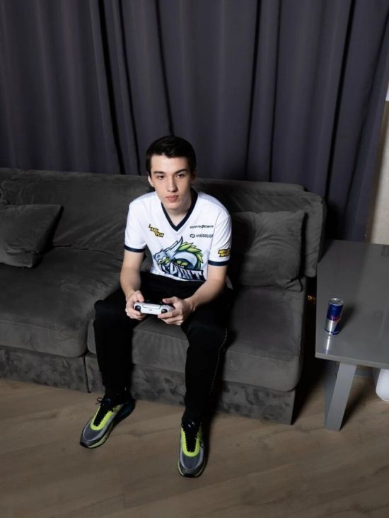 阅文集团与王者荣耀达成合作 股价创2023年新高