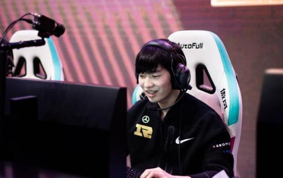 G胖分享为何每天坚持玩《Dota2》16年的秘密